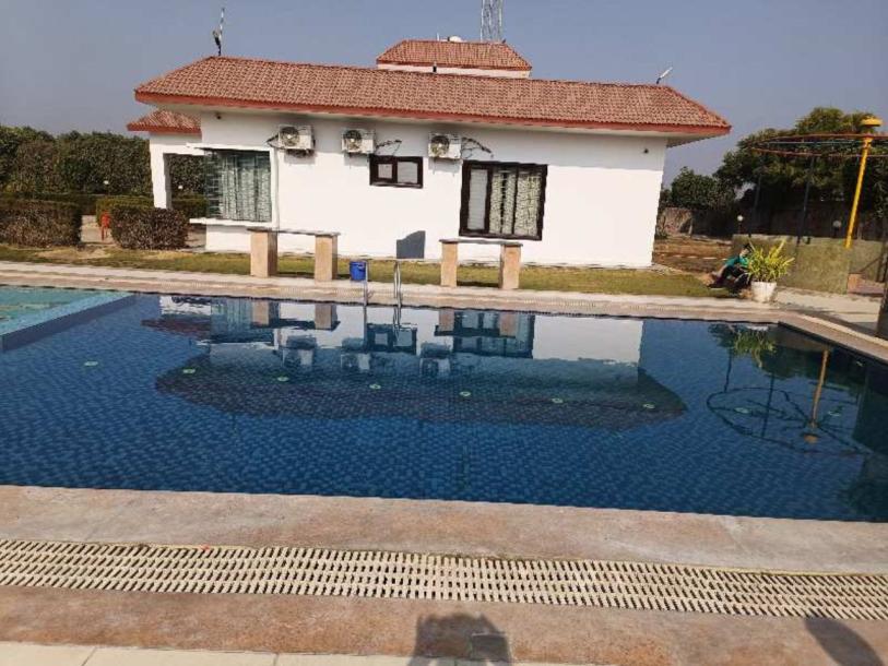 1 RK Farm House 9680 Sq Yards for Sale in Teekli Village Sohna Gurgaon-1