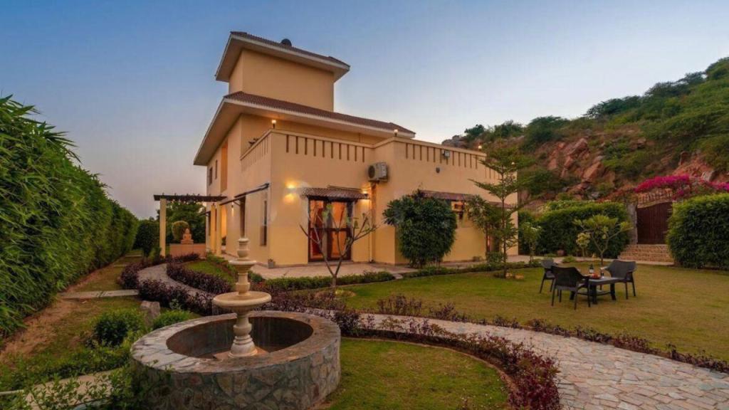 Affordable Options at Taoru Gurgaon Farmhouses