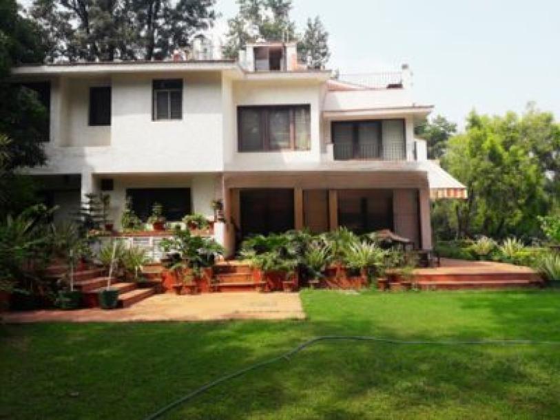 4 Bedroom Farm house 9680 sq yds in Ansal Satbari, South Delhi-2