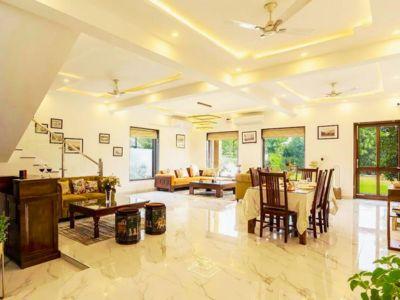 6 Bedroom Farm house 6000 sq yds in Chattarpur, South Delhi