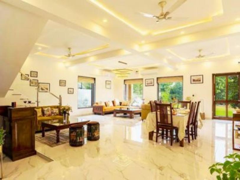 6 Bedroom Farm house 6000 sq yds in Chattarpur, South Delhi-2