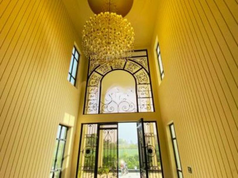 6 Bedroom Farm house 1778 sq yds in Chattarpur, South Delhi-1