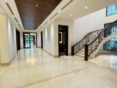 5 Bedroom Farm house 5808 sq yds in Chattarpur, South Delhi