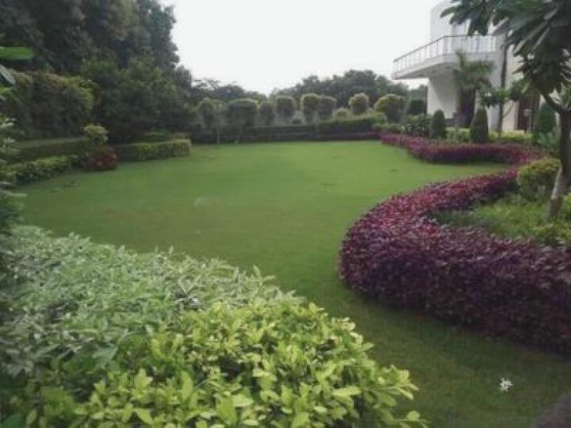 6 Bedroom Farm house 14036 sq yds in Bijwasan, Delhi South-1