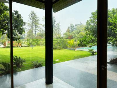 5 Bedroom Farm house 4840 sq yds in Dera Mandi, South Delhi