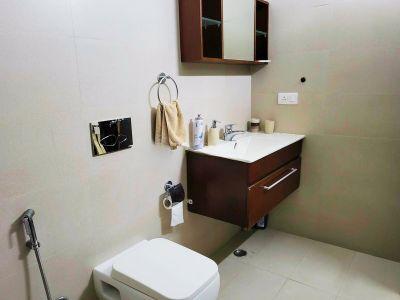 1 Bedroom Farm house 12100 sq yds in Vasant Kunj, South Delhi