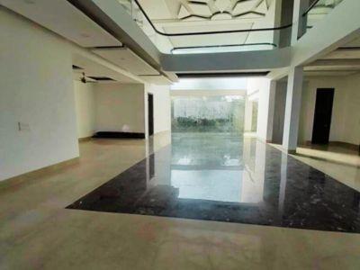 6 Bedroom Farm house 4840 sq yds in Chattarpur, South Delhi