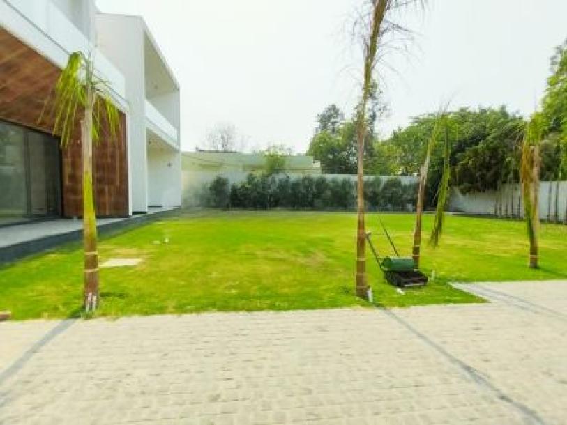 5 Bedroom Farm house 2400 sq yds in Sultanpur, South Delhi-14