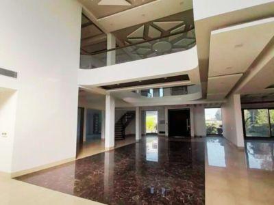 6 Bedroom Farm house 4840 sq yds in Chattarpur, South Delhi