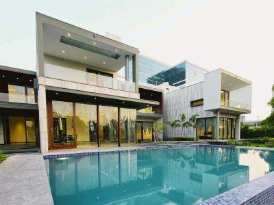 5 Bedroom Farm house 5000 sq yds in Chattarpur, Delhi