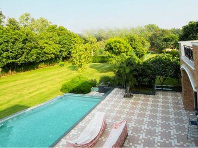 5 Bedroom Farm house 9680 sq yds in Chattarpur, South Delhi