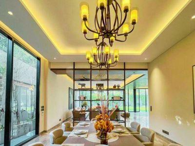 6 Bedroom Farm house 4840 sq yds in Chattarpur, South Delhi