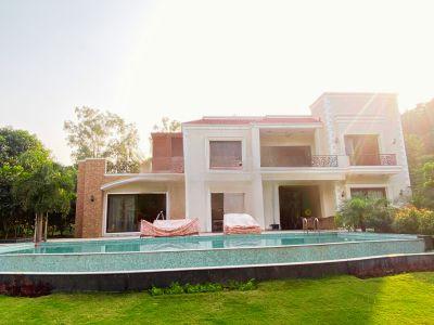 5 Bedroom Farm house 9680 sq yds in Chattarpur, South Delhi