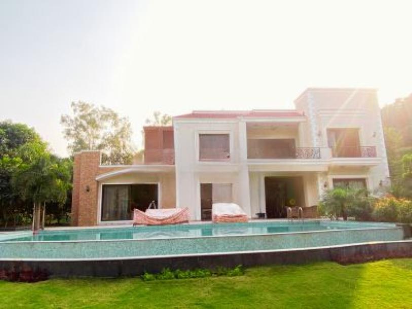 5 Bedroom Farm house 9680 sq yds in Chattarpur, South Delhi-3