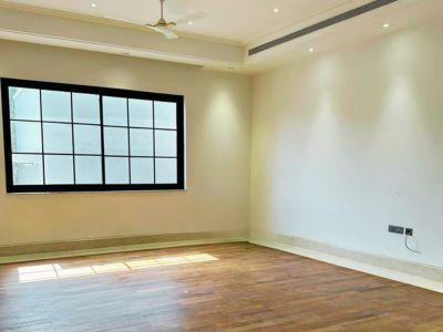 6 Bedroom Farm house 4840 sq yds in Sultanpur, South Delhi