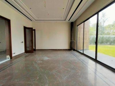 5 Bedroom Farm house 2400 sq yds in Sultanpur, South Delhi