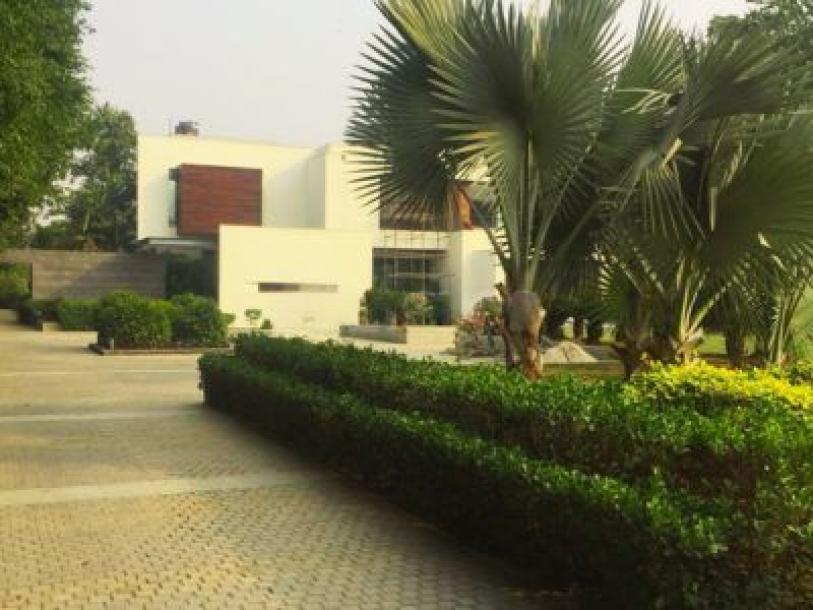 7 Bedroom Farm house 12100 sq yds in Ansal Satbari, South Delhi-1