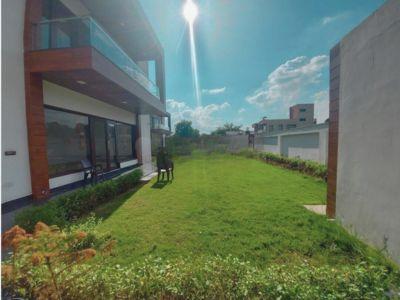 5 Bedroom Farm House 1000 sq yds in C1 Vasant Kunj, South Delhi