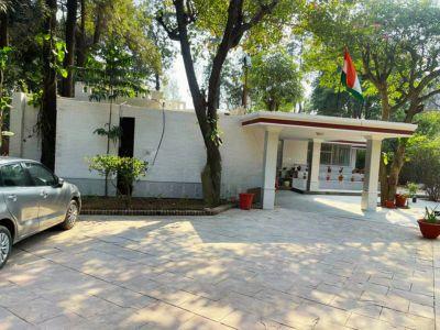 5 Bedroom Farm house 1800 sq yds in Chhatarpur DLF Farms, South Delhi