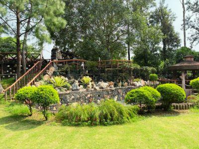 4 Bedroom Farm house 12826 sq yds in Chattarpur, South Delhi