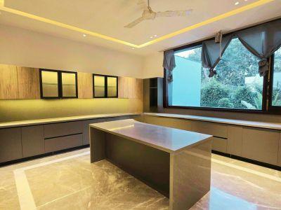 6 Bedroom Farm house 1666 sq yds in Dera Mandi, South Delhi