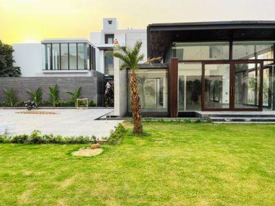 5 Bedroom Farm house 2420 sq yds in Vasant Kunj, South Delhi
