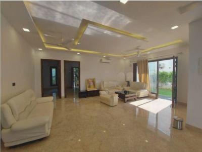 5 Bedroom Farm House 1000 sq yds in C1 Vasant Kunj, South Delhi