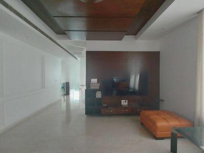 6 Bedroom Farm house 1222 sq yds in Chhatarpur DLF Farms, South Delhi