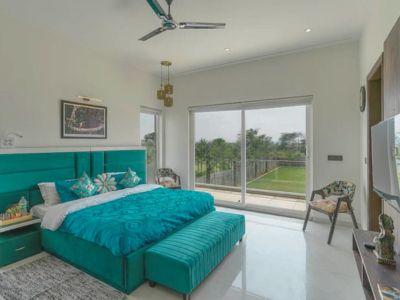 5 Bedroom Farm house 5000 sq yds in Chattarpur, Delhi