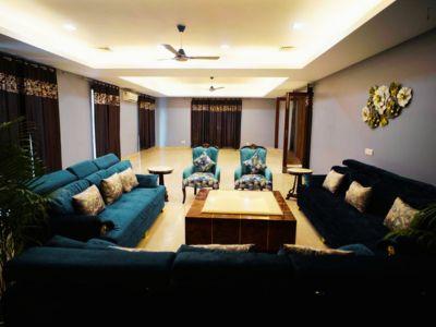 7 Bedroom Farm house 2420 sq yds in Chattarpur, South Delhi