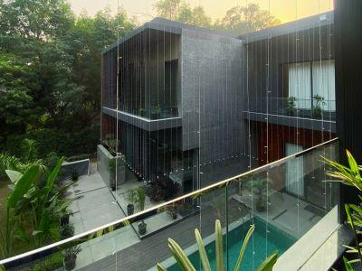 5 Bedroom Farm house 7260 sq yds in Chattarpur, South Delhi