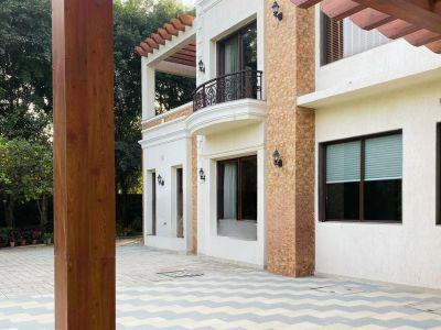 5 Bedroom Farm house 9680 sq yds in Chattarpur, South Delhi