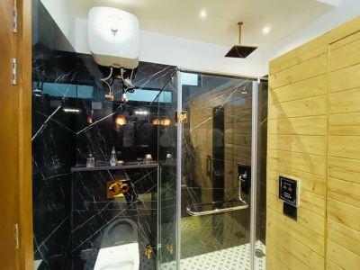 5 Bedroom Farm house 2400 sq yds in Chattarpur, South Delhi