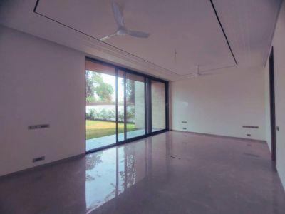 5 Bedroom Farm house in Radhey Mohan Drive, South Delhi