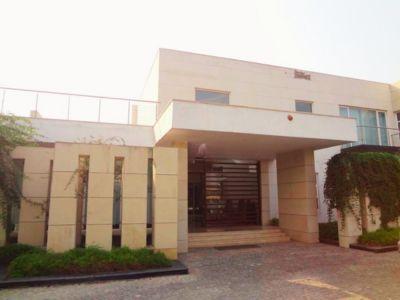 5 Bedroom Farm house 14520 sq yds in Chhatarpur DLF Farms, South Delhi