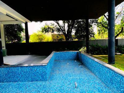 5 Bedroom Farm house 1600 sq yds in Ansal Satbari Delhi