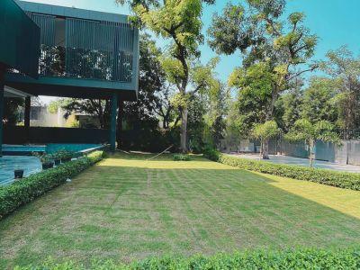 5 Bedroom Farm house 1600 sq yds in Ansal Satbari Delhi