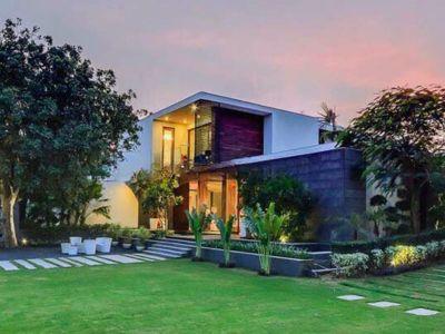 6 Bedroom Farm house 2000 sq yds in Chattarpur, South Delhi