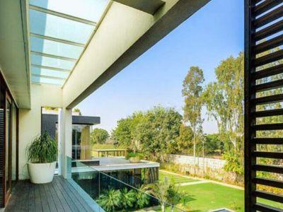 6 Bedroom Farm house 2000 sq yds in Chattarpur, South Delhi