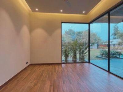 6 Bedroom Farm house 2420 sq yds in Chattarpur, South Delhi