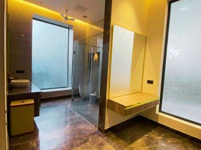 5 Bedroom Farm house 7260 sq yds in Chattarpur, South Delhi