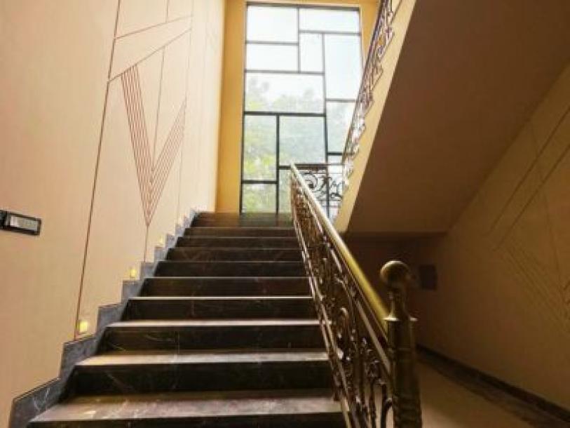 6 Bedroom Farm house 1778 sq yds in Chattarpur, South Delhi-5