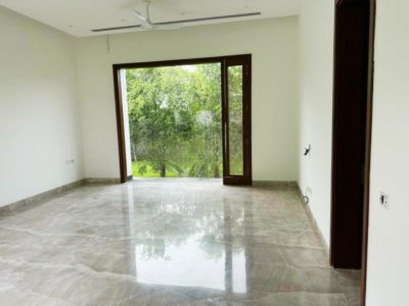 5 Bedroom Farm house 4840 sq yds in Dera Mandi, South Delhi-6