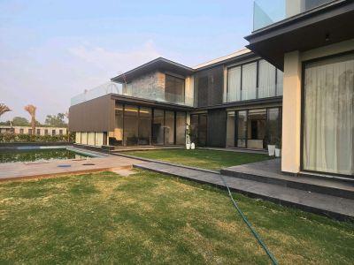 6 Bedroom Farm house 4840 sq yds in Dera Mandi, Delhi