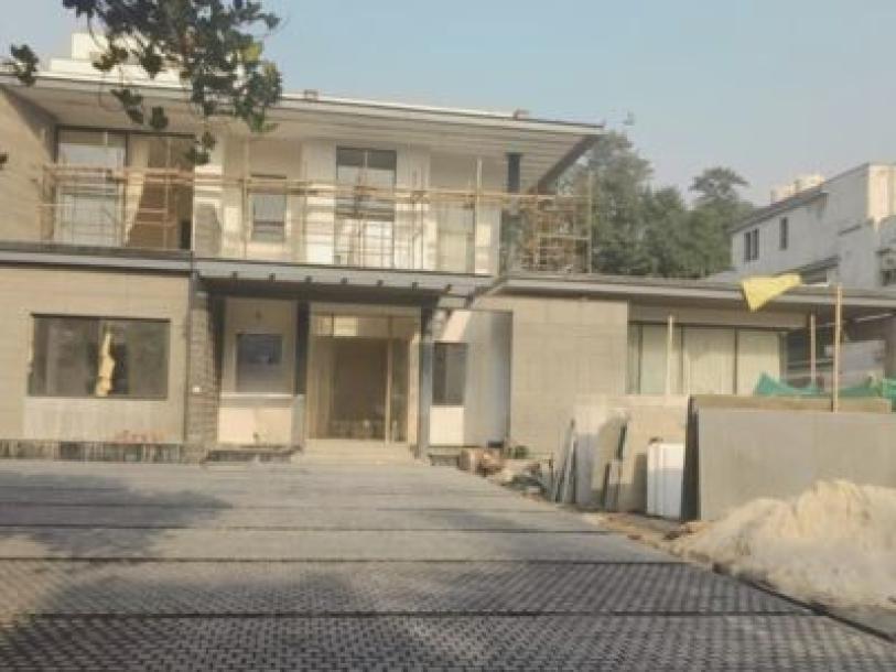 6 Bedroom Farm house 1700 sq yds in Chhatarpur DLF Farms, South Delhi-1