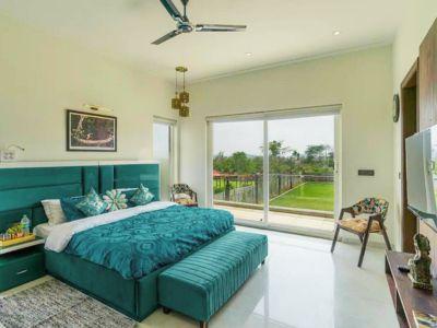 5 Bedroom Farm house 5000 sq yds in Chattarpur, South Delhi