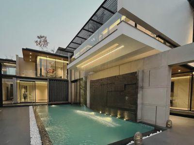 5 Bedroom Farm house 2420 sq yds in Chattarpur Delhi