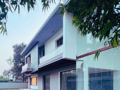 5 Bedroom Farm house 1650 sq yds in Chhatarpur DLF Farms, South Delhi