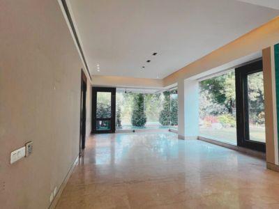 6 Bedroom Farm house 1700 sq yds in Chhatarpur DLF Farms, South Delhi