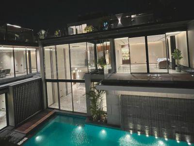 5 Bedroom Farm house 2420 sq yds in Chattarpur Delhi